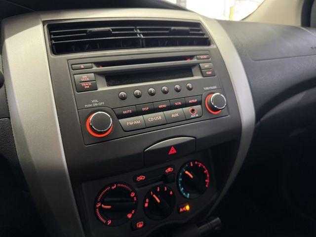 NISSAN日產 LIVINA  第9張相片