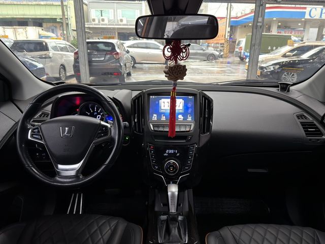 LUXGEN納智捷 U6 TURBO  第9張相片