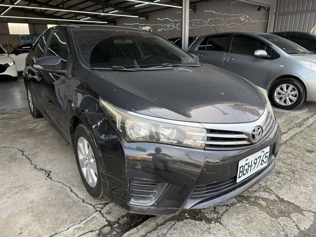 TOYOTA豐田 ALTIS  第2張相片