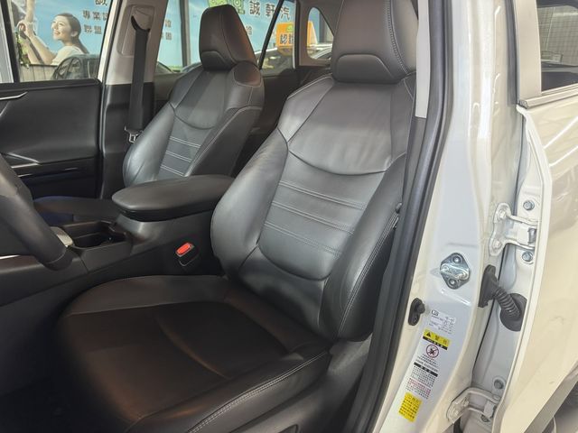 TOYOTA豐田 RAV4  第12張相片