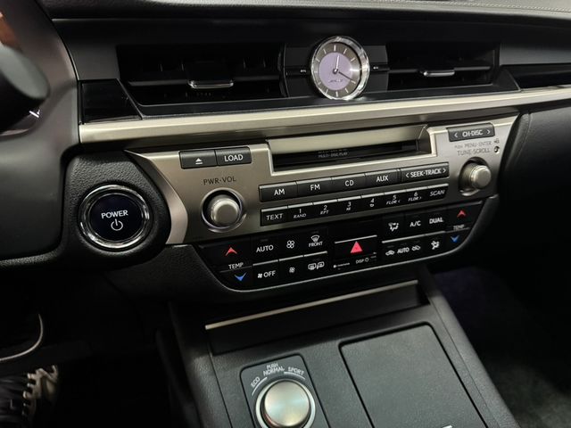 LEXUS凌志 ES300H  第11張相片