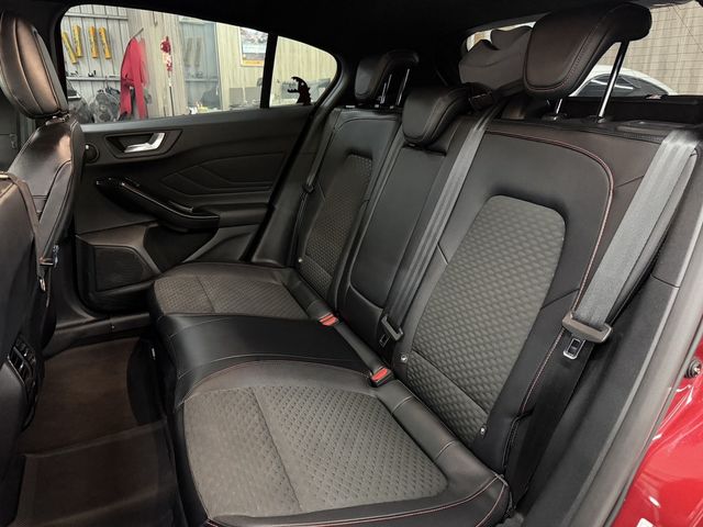 FORD福特 FOCUS  第8張相片