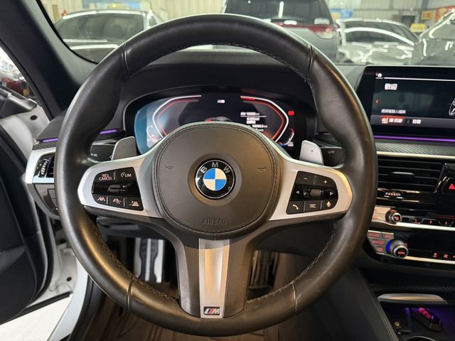 BMW寶馬 530I  第7張相片