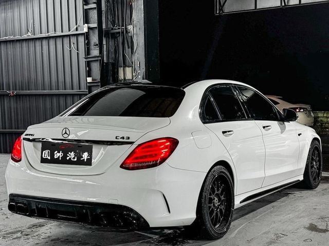 Mercedes-Benz/賓士 C300  第6張相片
