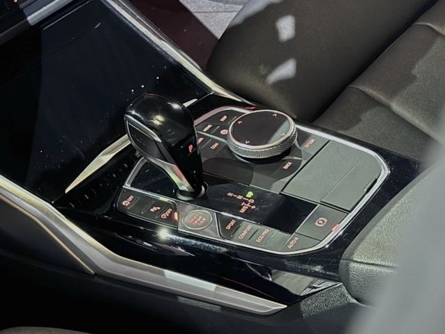 BMW/ 寶馬 330i  第3張相片