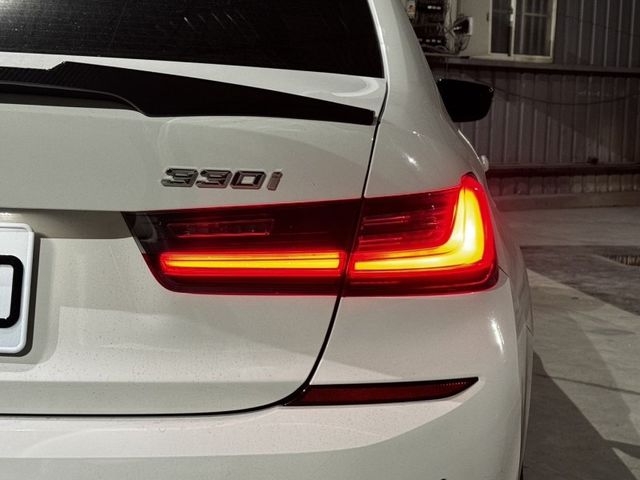BMW/ 寶馬 330i  第6張相片