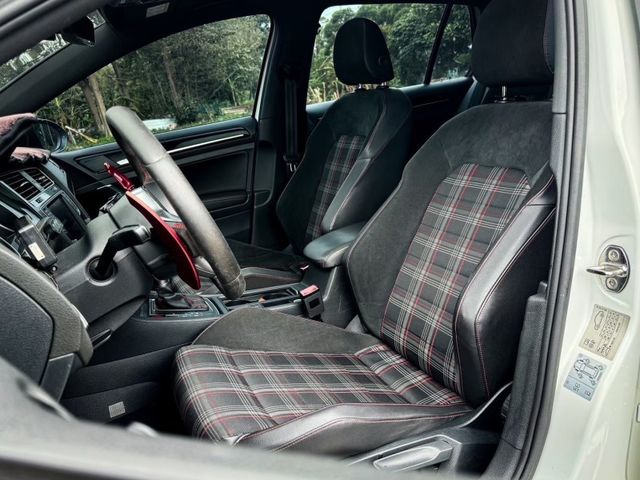 Volkswagen 福斯 Golf  第7張相片