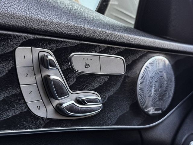 Mercedes-Benz/賓士 C300  第3張相片