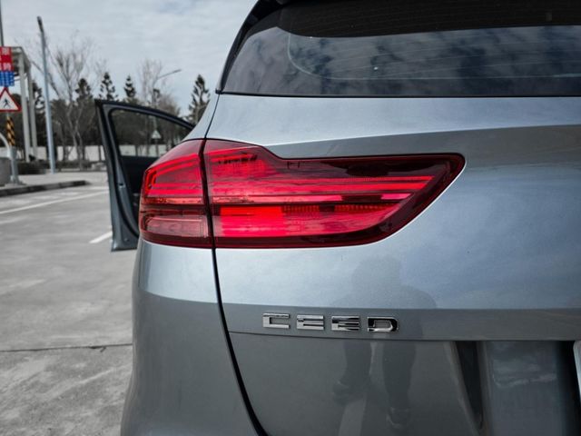 Kia CEED  第5張相片