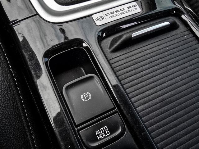 Kia CEED  第7張相片