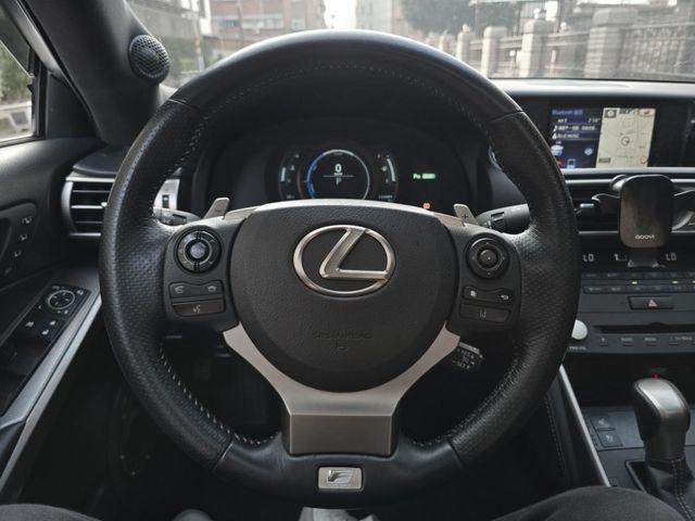 Lexus IS  第11張相片