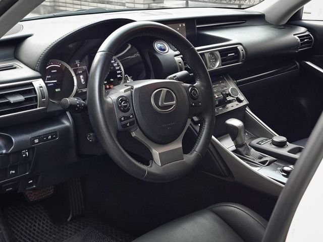 Lexus IS  第5張相片