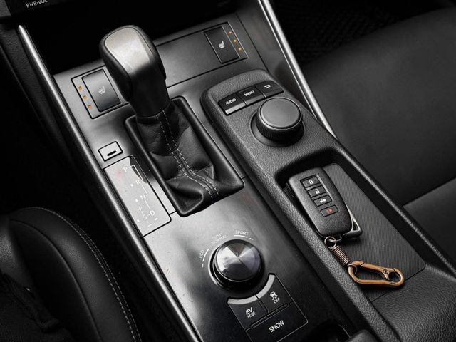 Lexus IS  第9張相片