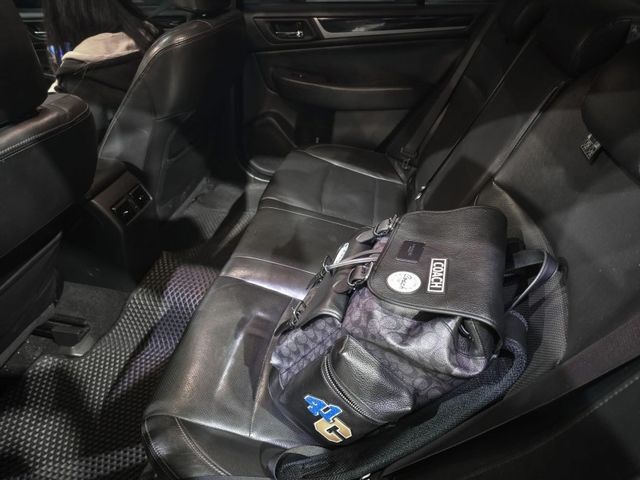 Subaru Legacy  第5張相片