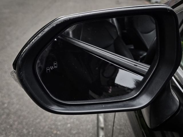 Toyota ALTIS  第7張相片