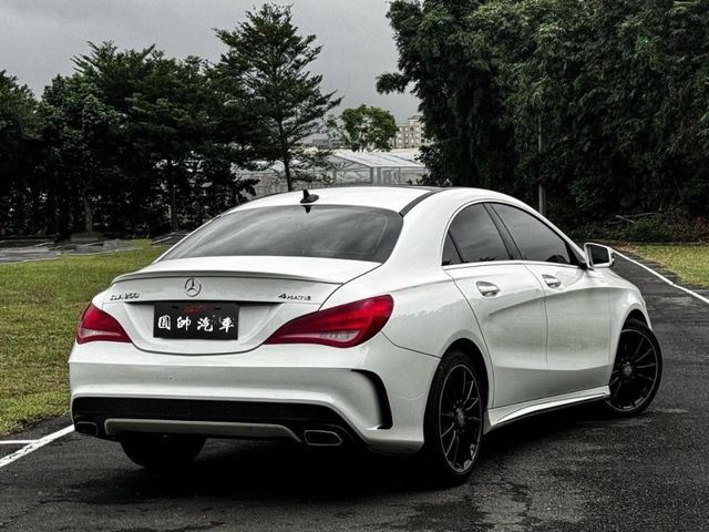 Mercedes-Benz/賓士 CLA250  第2張相片