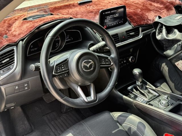Mazda Mazda3  第6張相片
