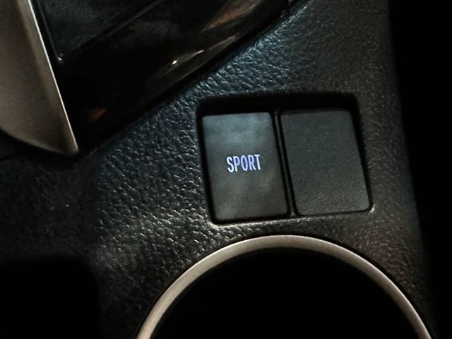 Toyota ALTIS  第8張相片