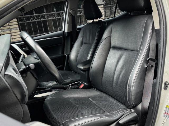 Toyota ALTIS  第6張相片