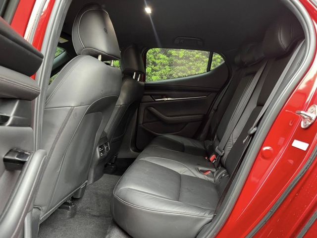 Mazda Mazda3  第7張相片