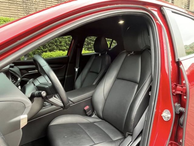 Mazda Mazda3  第8張相片