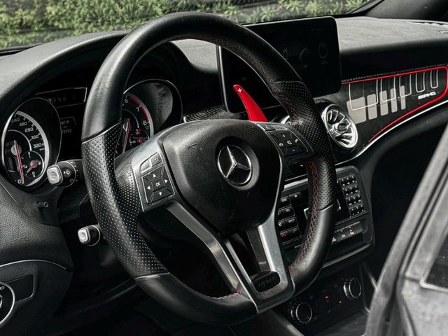 Mercedes-Benz/賓士 CLA45 AMG  第8張相片