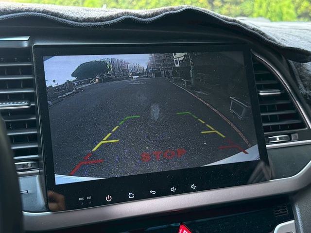 Hyundai Elantra  第5張相片