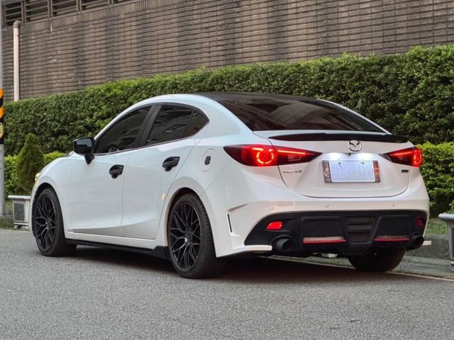 Mazda Mazda3  第2張相片
