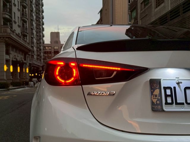 Mazda Mazda3  第5張相片