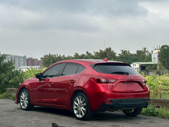 Mazda Mazda3  第8張相片