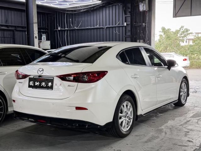 Mazda Mazda3  第2張相片