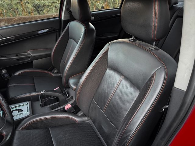 Mitsubishi Lancer  第2張相片