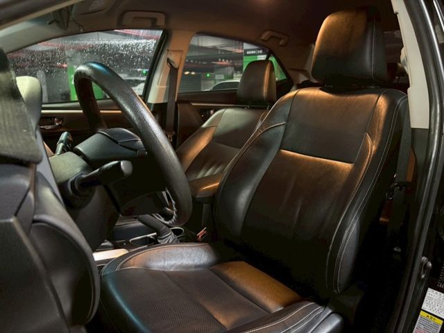 Toyota ALTIS  第2張相片