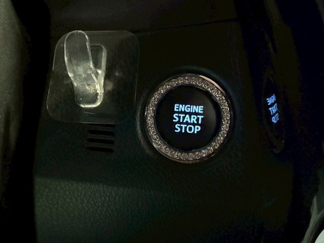 Toyota ALTIS  第6張相片