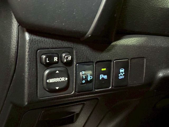 Toyota ALTIS  第8張相片