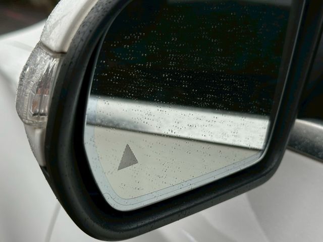 Mercedes-Benz/賓士 C300  第8張相片