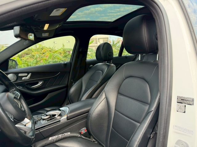 Mercedes-Benz/賓士 C300  第2張相片