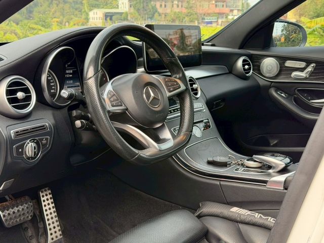 Mercedes-Benz/賓士 C300  第3張相片