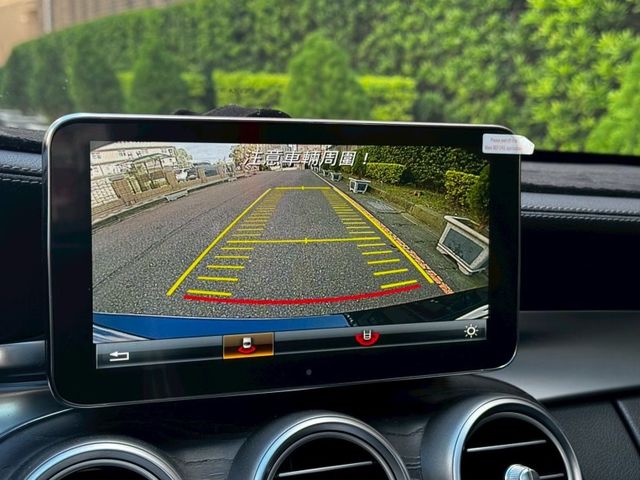 Mercedes-Benz/賓士 C300  第9張相片