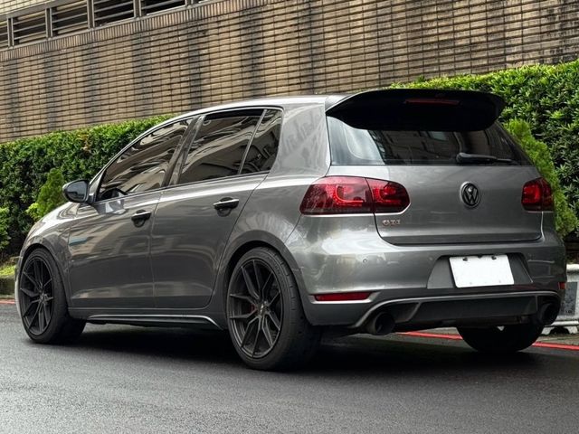 Volkswagen 福斯 Golf GTI  第6張相片