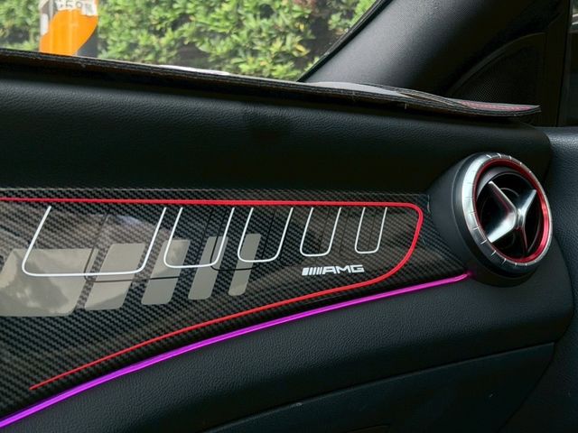 Mercedes-Benz/賓士 CLA250  第7張相片