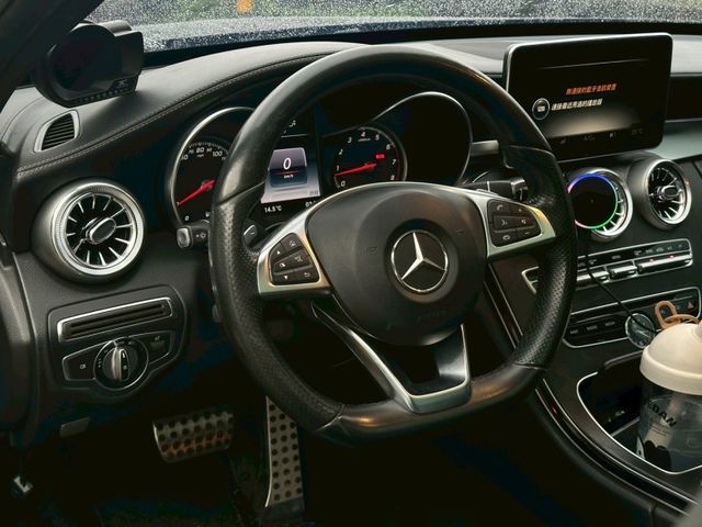 Mercedes-Benz/賓士 C300  第2張相片