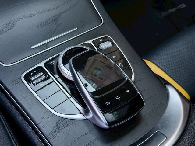 Mercedes-Benz/賓士 C300  第2張相片