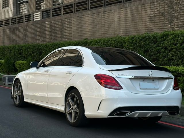 Mercedes-Benz/賓士 C300  第5張相片