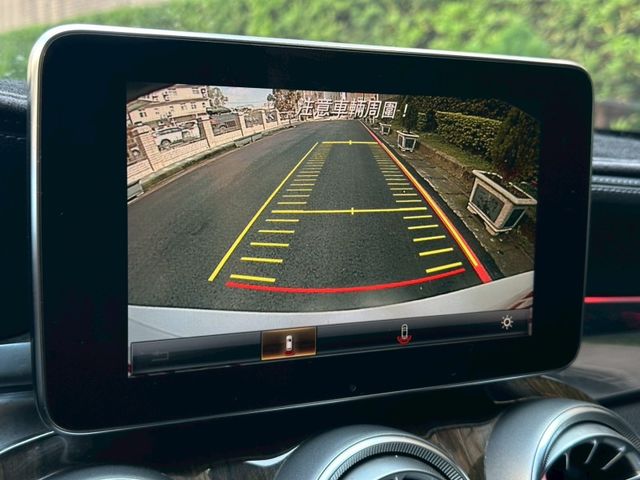 Mercedes-Benz/賓士 C300  第10張相片