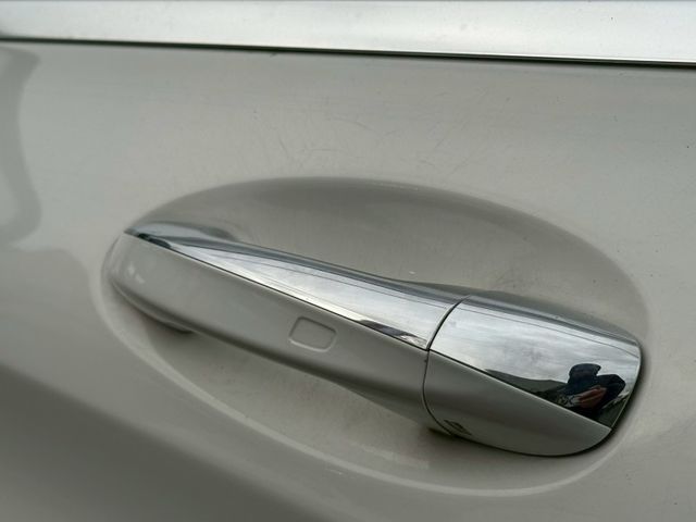 Mercedes-Benz/賓士 C300  第7張相片