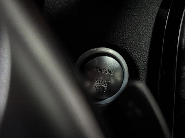 Mercedes-Benz/賓士 C300  第1張相片