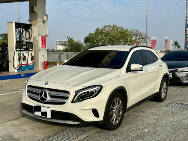 Benz 賓士GLA-Class 2016年中古車的價格-FindCar 找車網