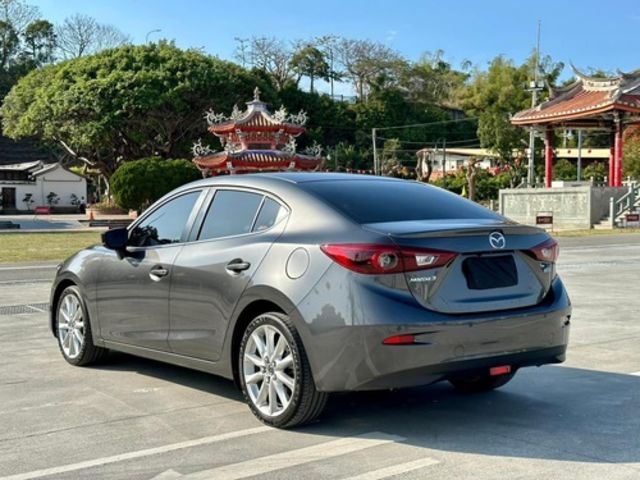 MAZDA馬自達 MAZDA 3  第2張相片