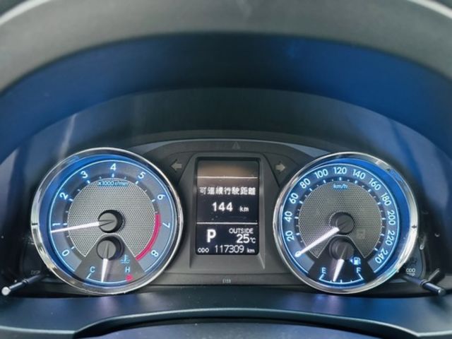 TOYOTA豐田 ALTIS  第5張相片